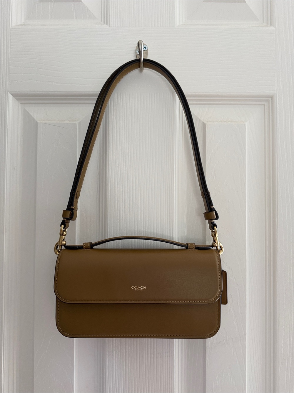 Coach Eleanor Shoulder Bag